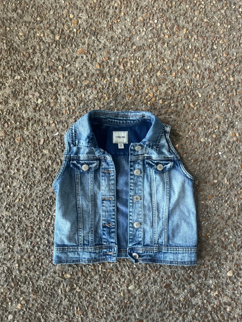 cherokee denim vest size xs/xxs